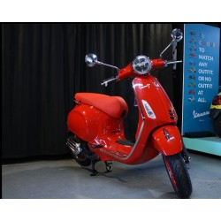 0082 (937) Vespa Primavera 125 E5+ RED