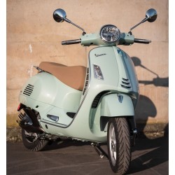 0084 Vespa GTS 125ie...