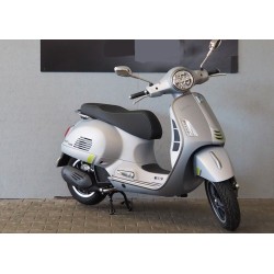 0085 Vespa GTS 125 Super...