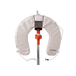 Aro salvavidas en forma de herradura / blanco / incluye soporte y lámpara SOLAS